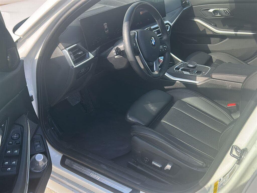 2023 BMW 330i