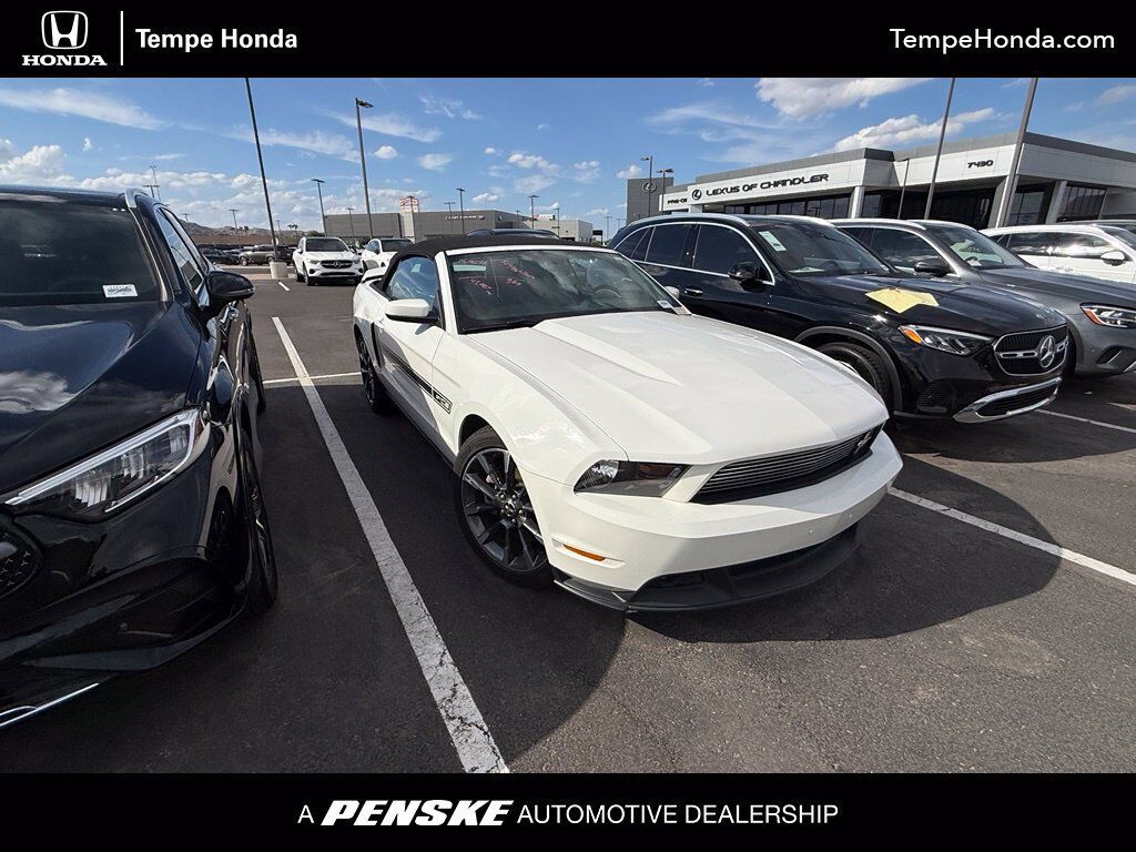 2011 FORD Mustang