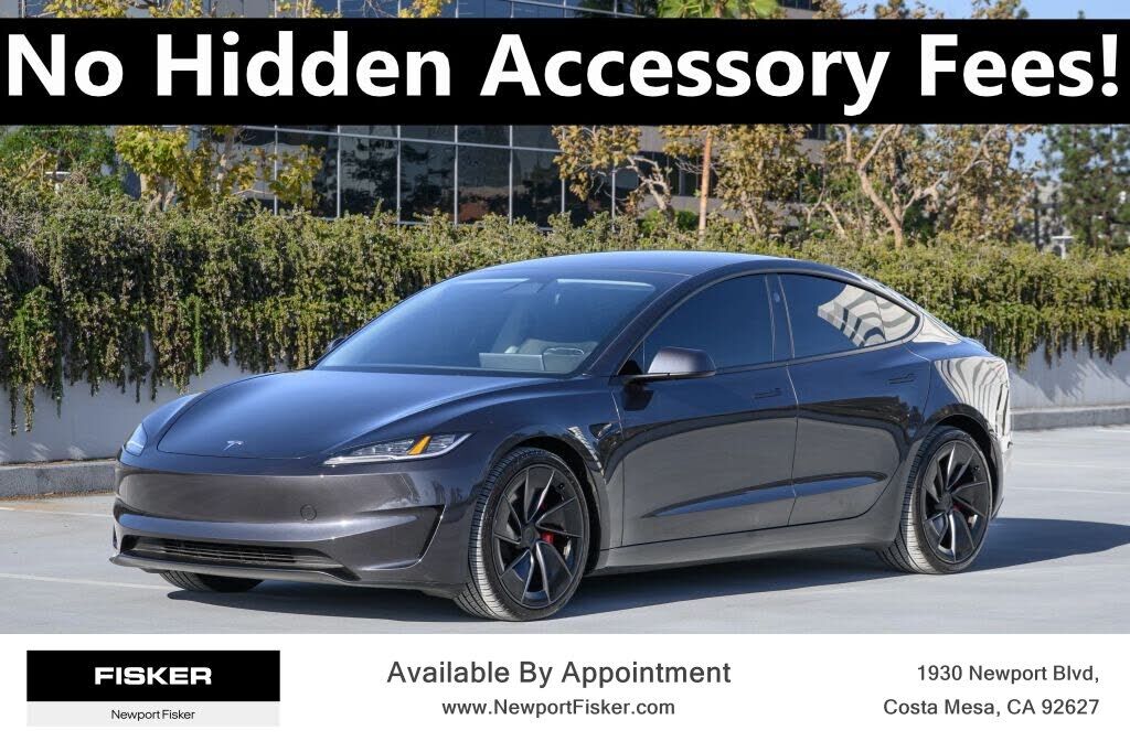 2025 TESLA Model 3