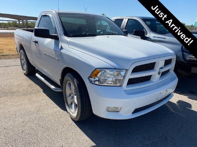 2012 DODGE Ram