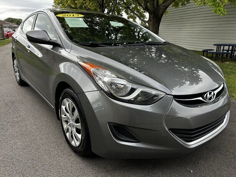 2013 HYUNDAI Elantra