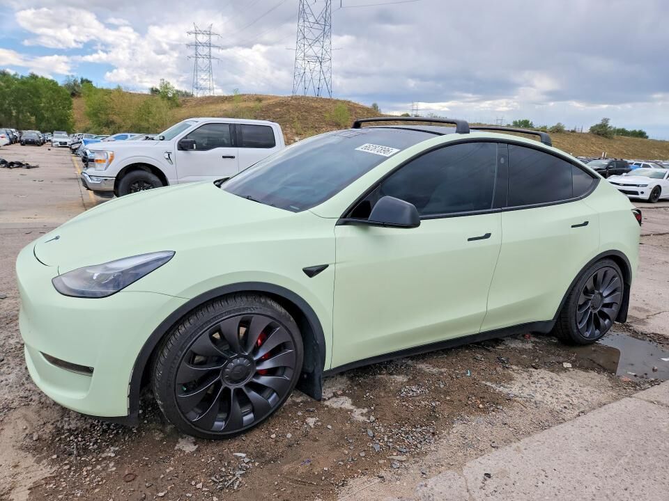 2023 TESLA Model Y