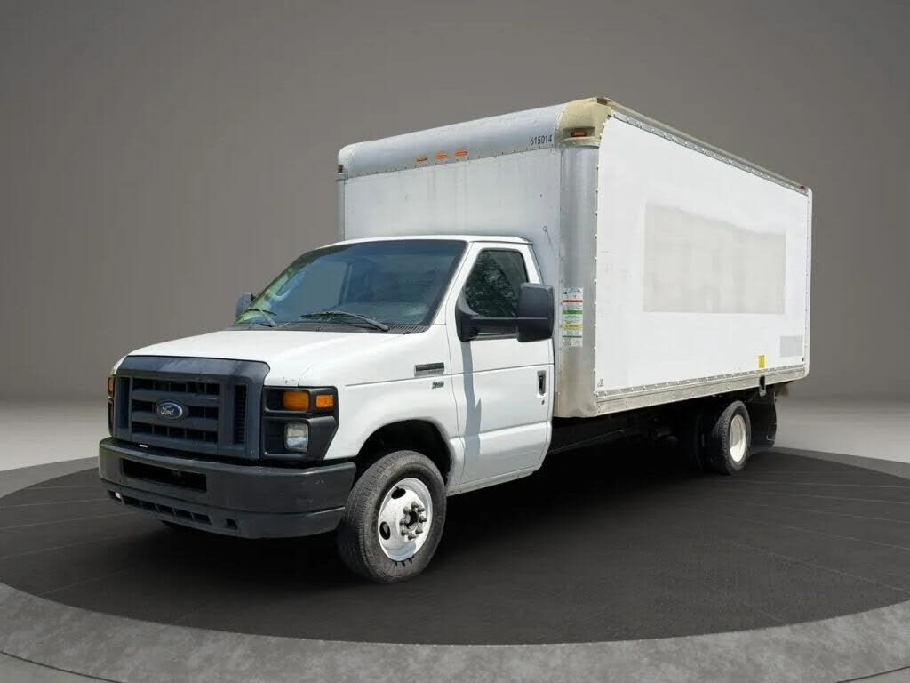 2016 FORD E-350
