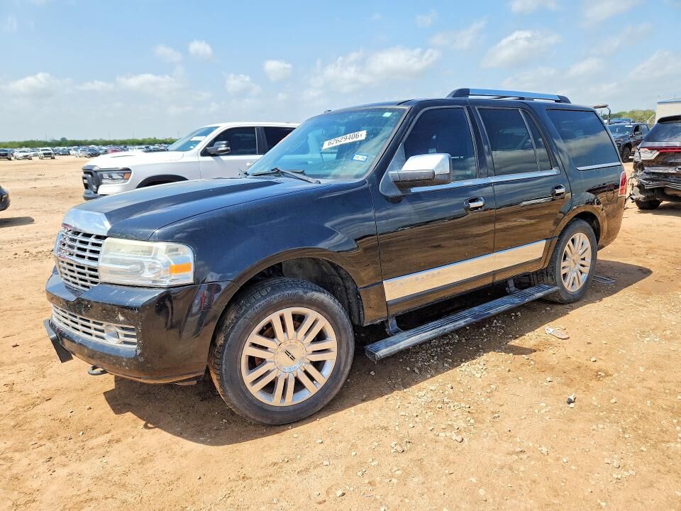 2013 LINCOLN Navigator