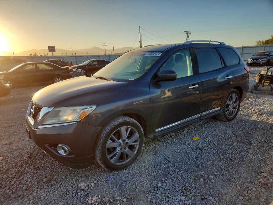 2014 NISSAN Pathfinder