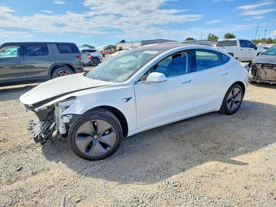 2018 TESLA Model 3