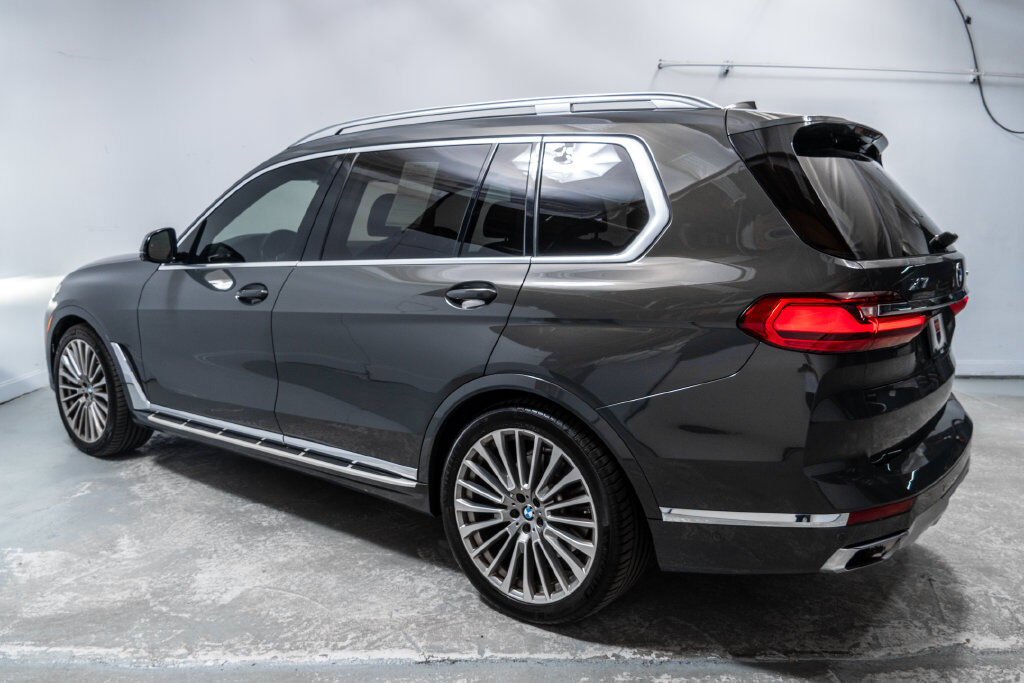 2022 BMW X7