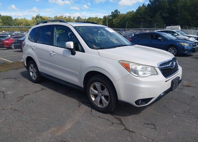 2014 SUBARU Forester