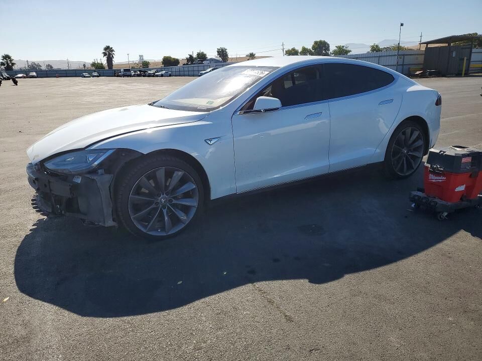 2014 TESLA Model S