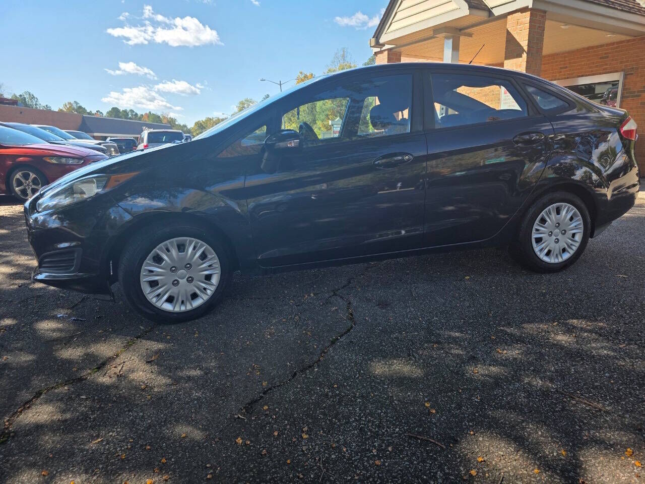 2014 FORD Fiesta