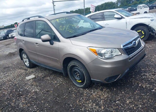 2016 SUBARU Forester