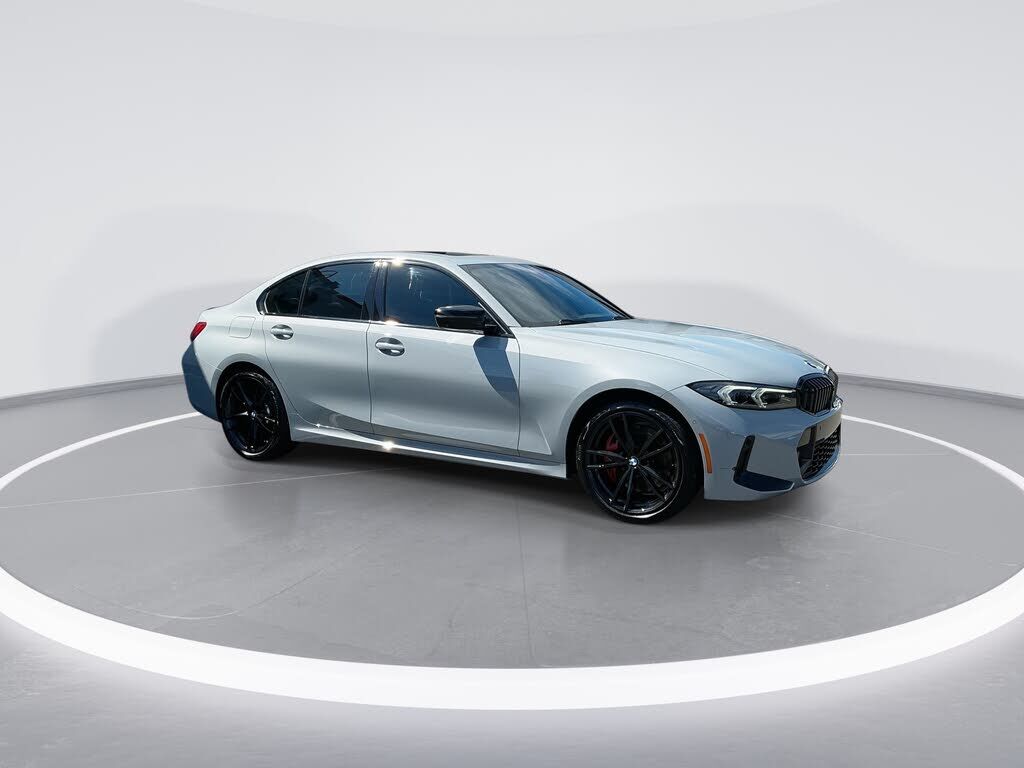 2023 BMW 330i
