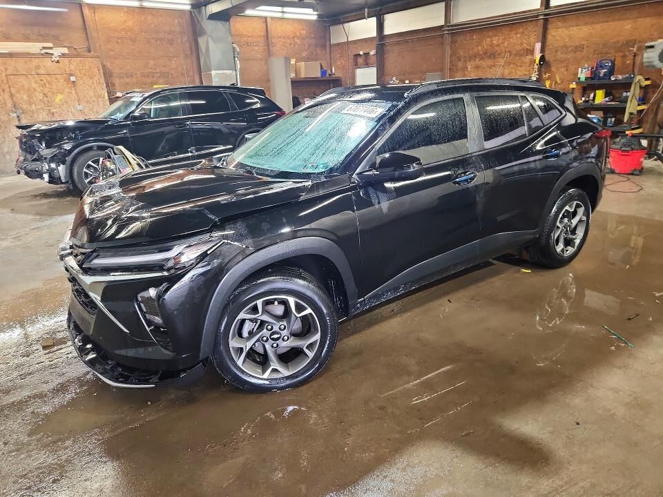 2024 CHEVROLET Trax