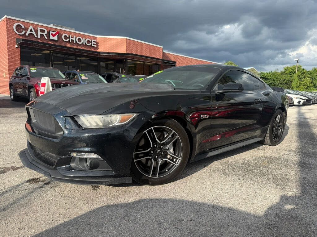 2017 FORD Mustang