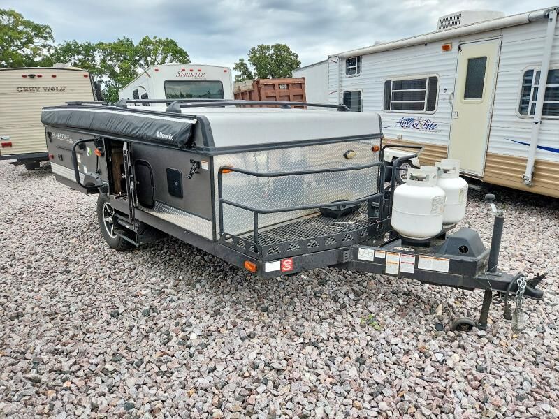 2018 FOREST RIVER Flagstaff Camping Trailer