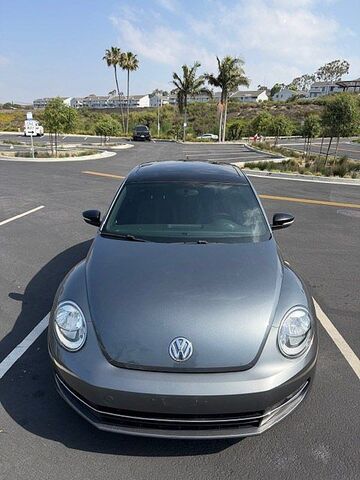 2012 VOLKSWAGEN Beetle