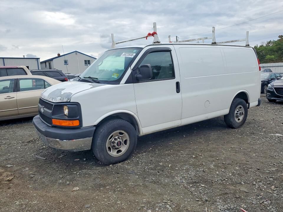 2015 GMC Savana
