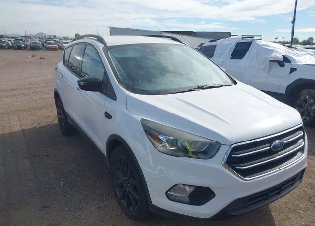 2017 FORD Escape