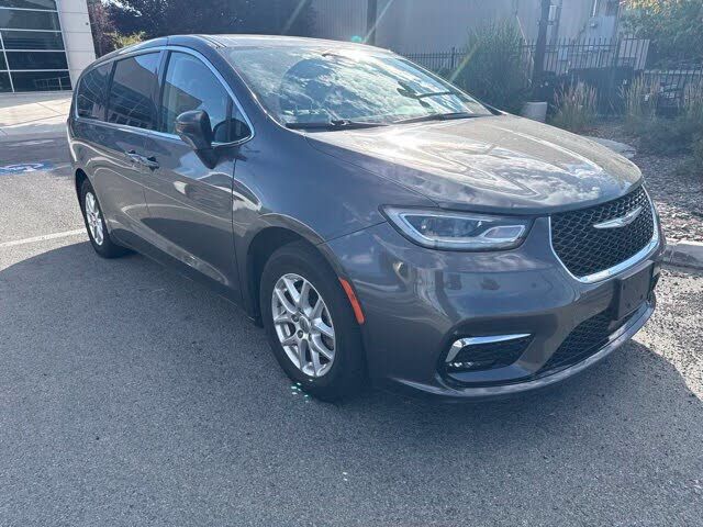 2023 CHRYSLER Pacifica