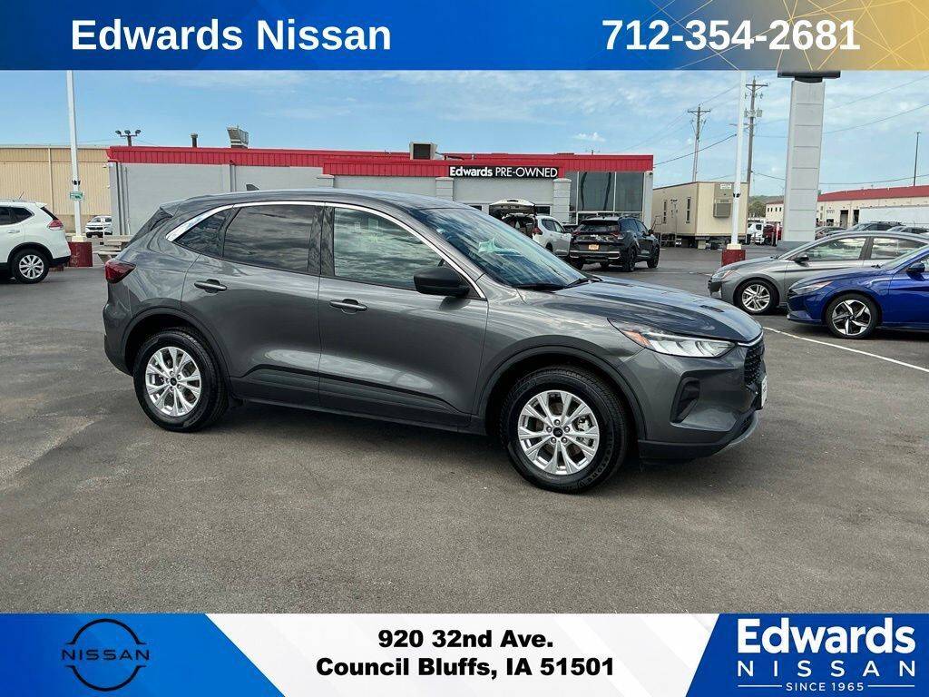 2023 FORD Escape