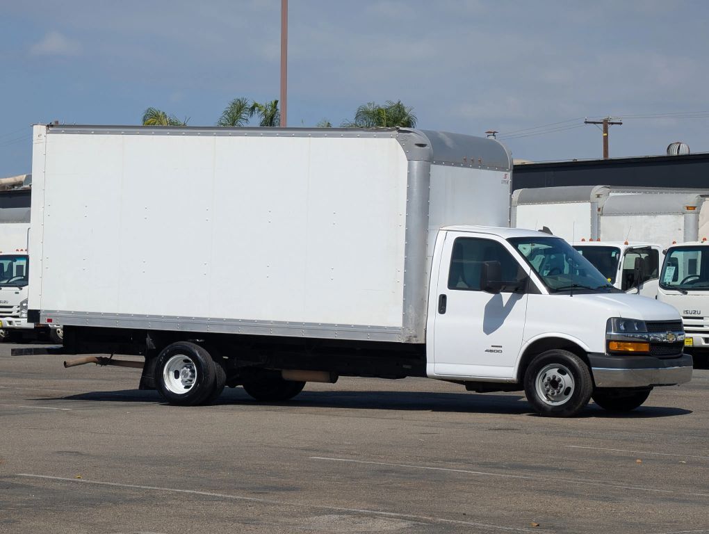 2021 CHEVROLET Express