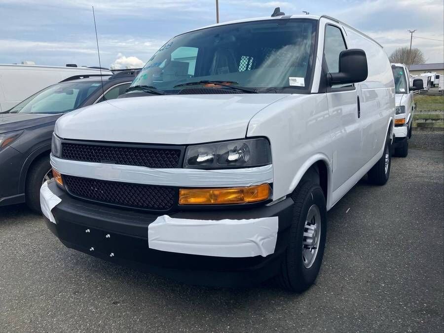 2026 CHEVROLET Express