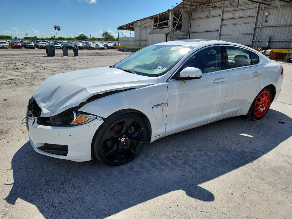 2013 JAGUAR XF