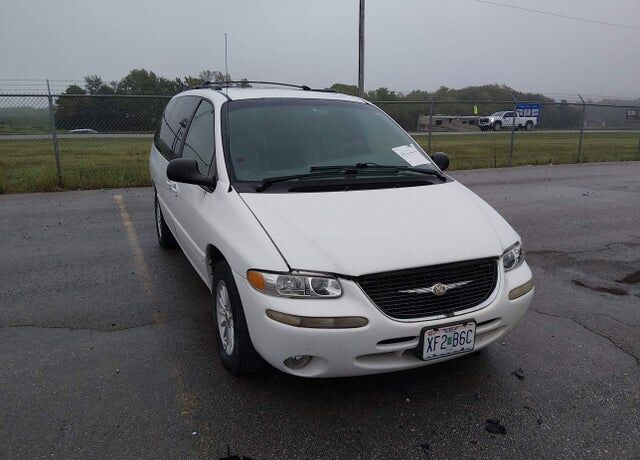 1999 CHRYSLER Town and Country