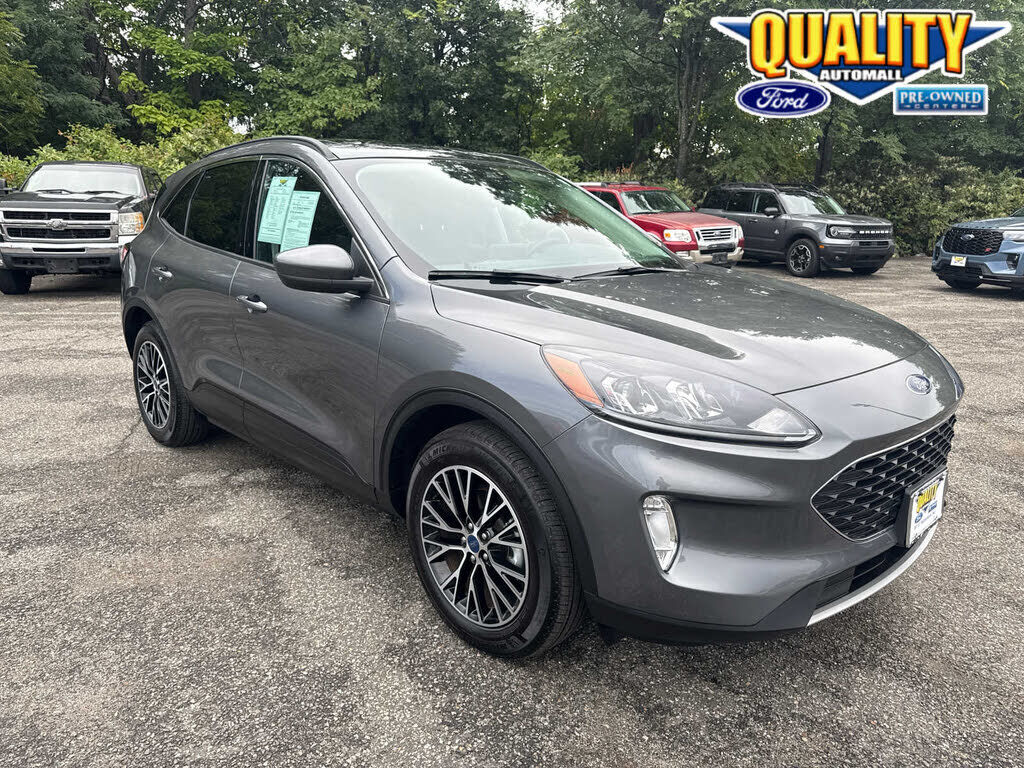 2022 FORD Escape