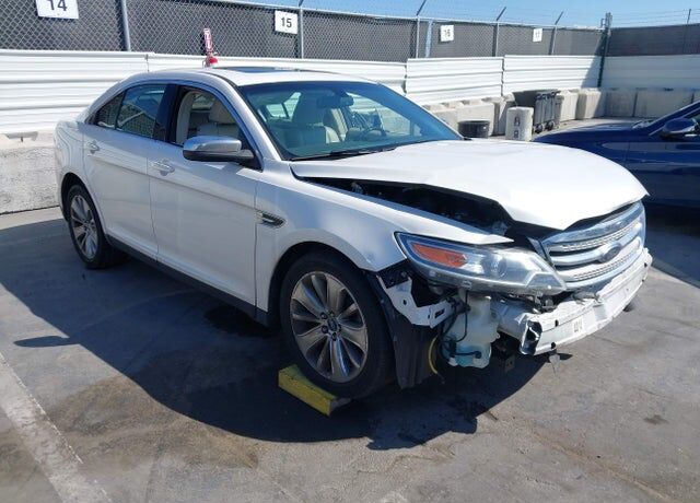2010 FORD Taurus