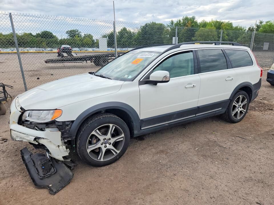 2015 VOLVO XC70