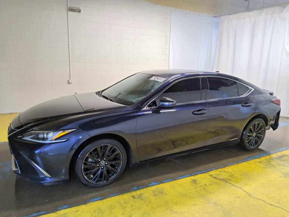 2021 LEXUS ES