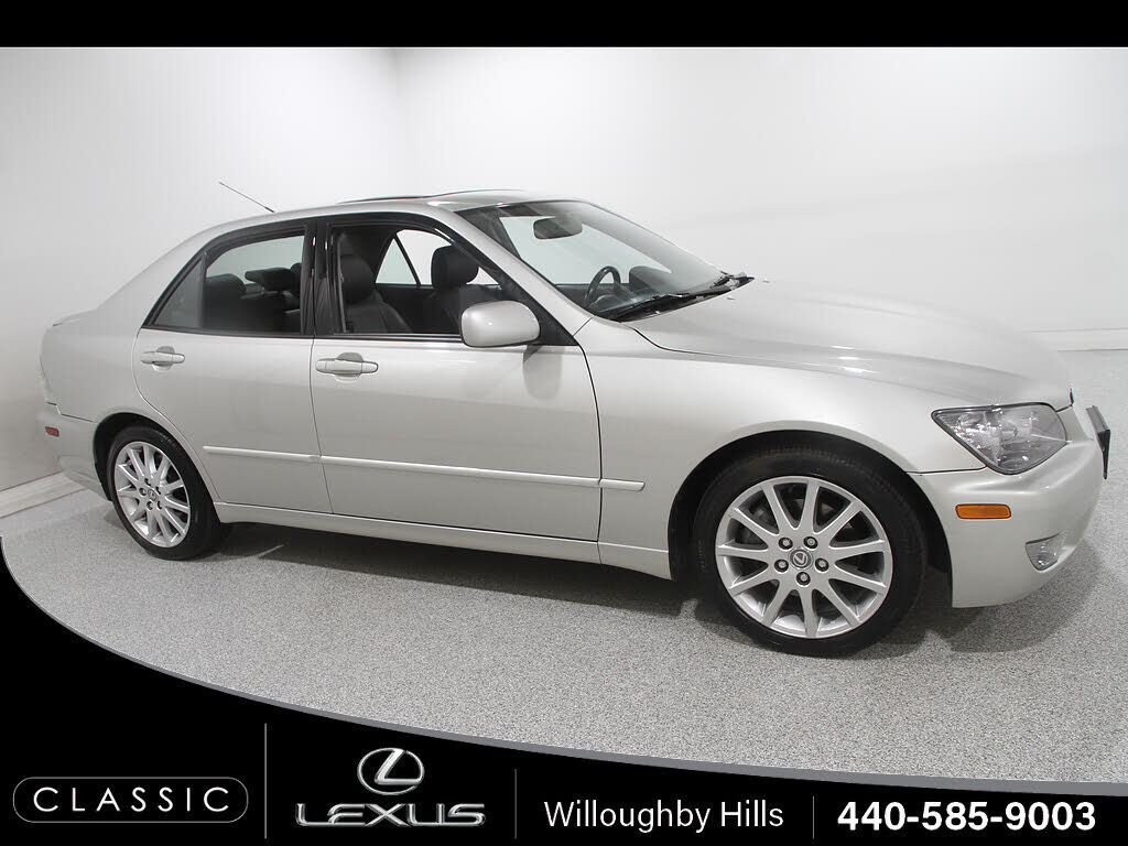 2005 LEXUS IS
