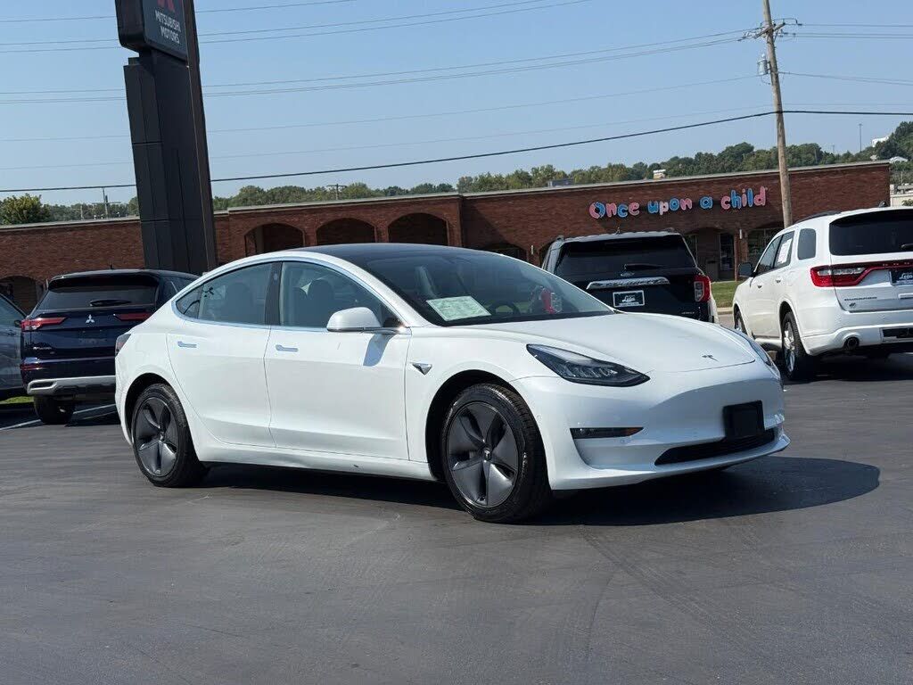 2020 TESLA Model 3