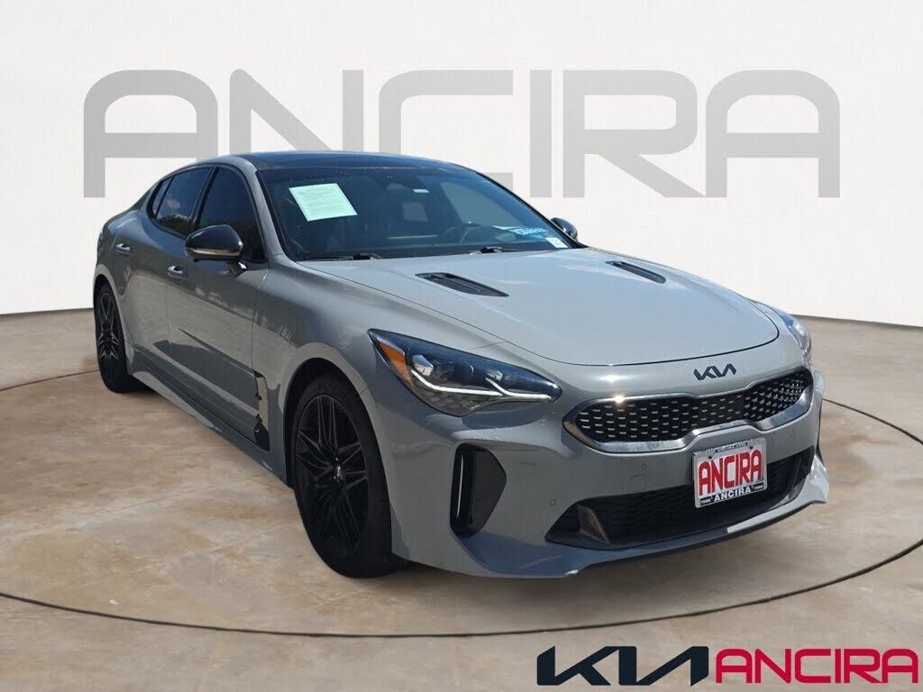 2022 KIA Stinger