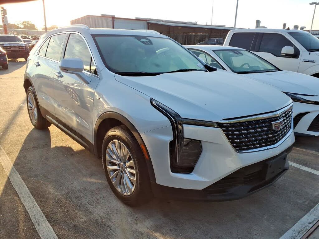 2024 CADILLAC XT4