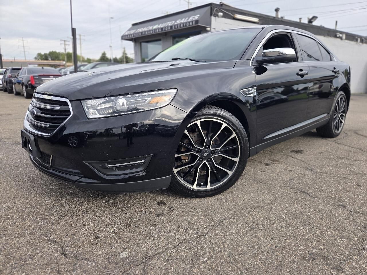 2017 FORD Taurus