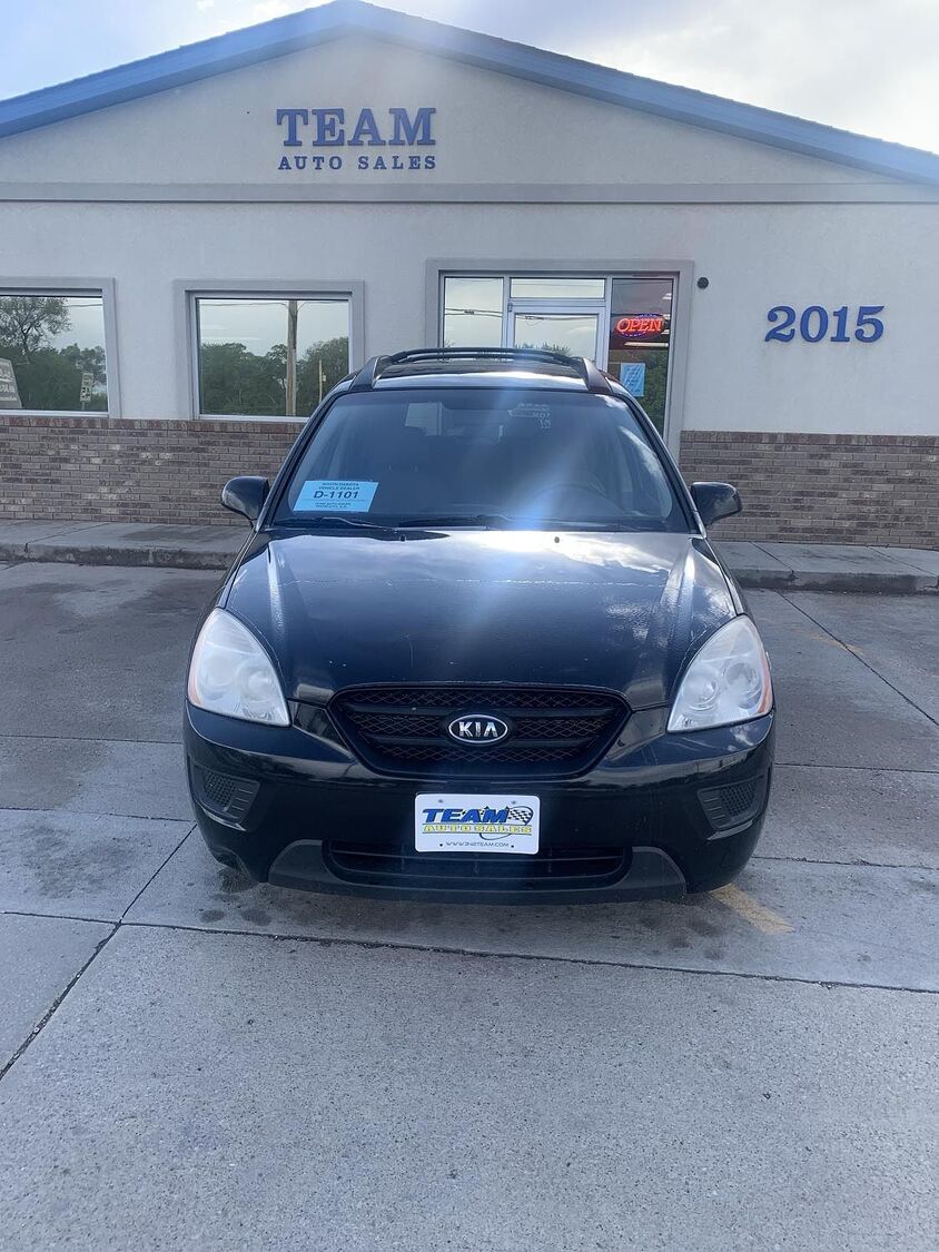 2008 KIA Rondo