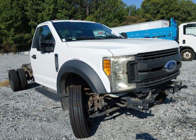 2017 FORD F-550