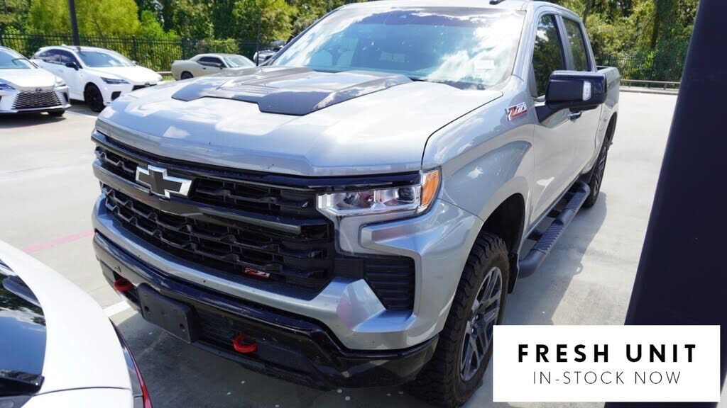 2025 CHEVROLET Silverado
