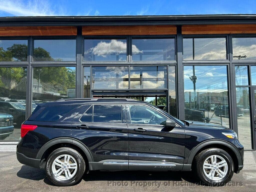 2022 FORD Explorer