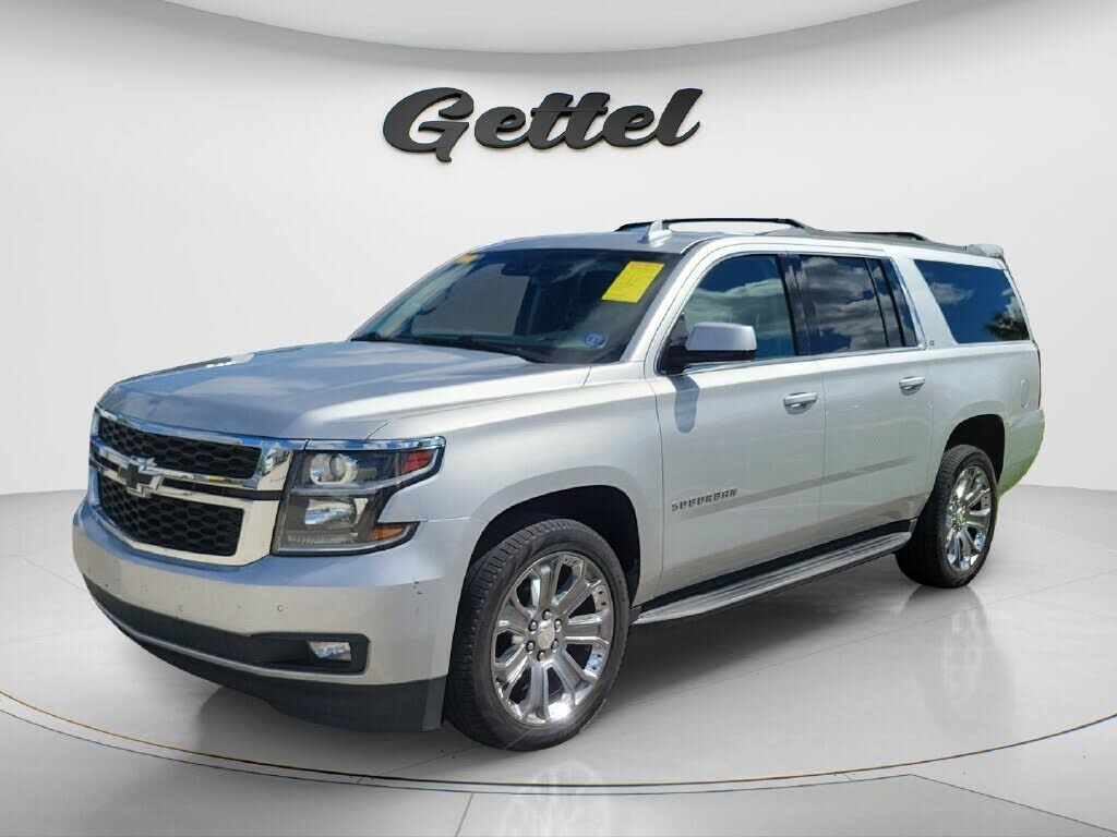 2017 CHEVROLET Suburban