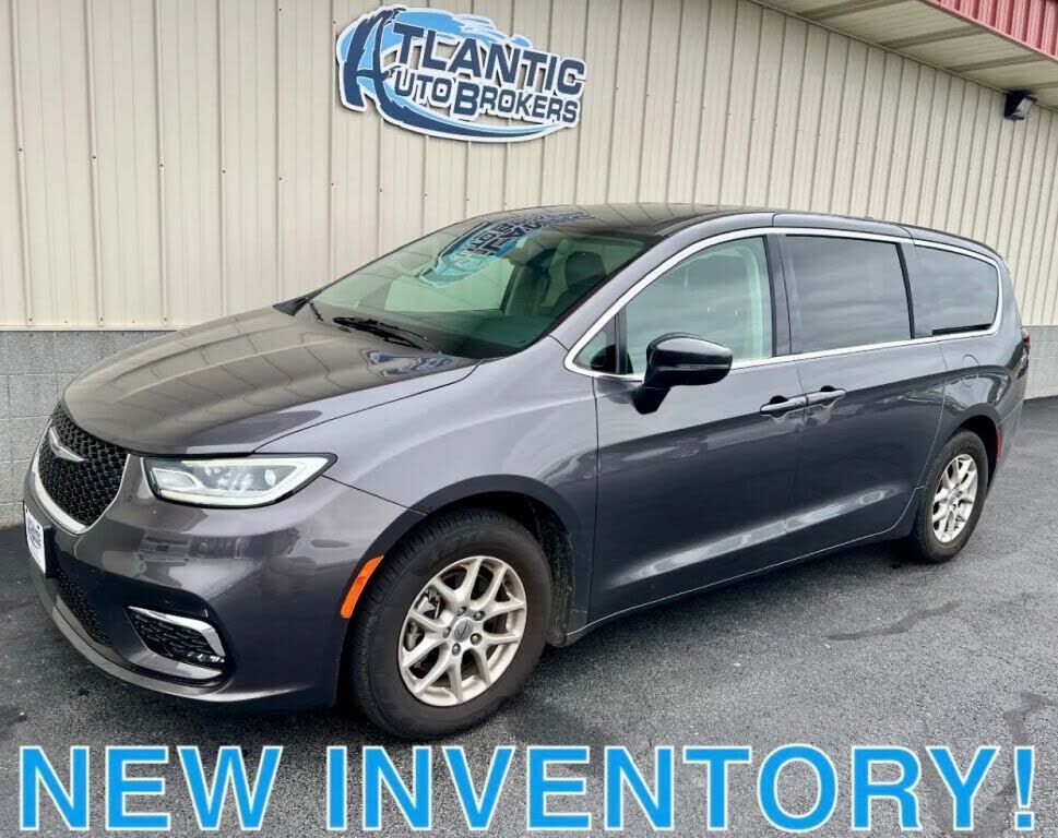 2023 CHRYSLER Pacifica