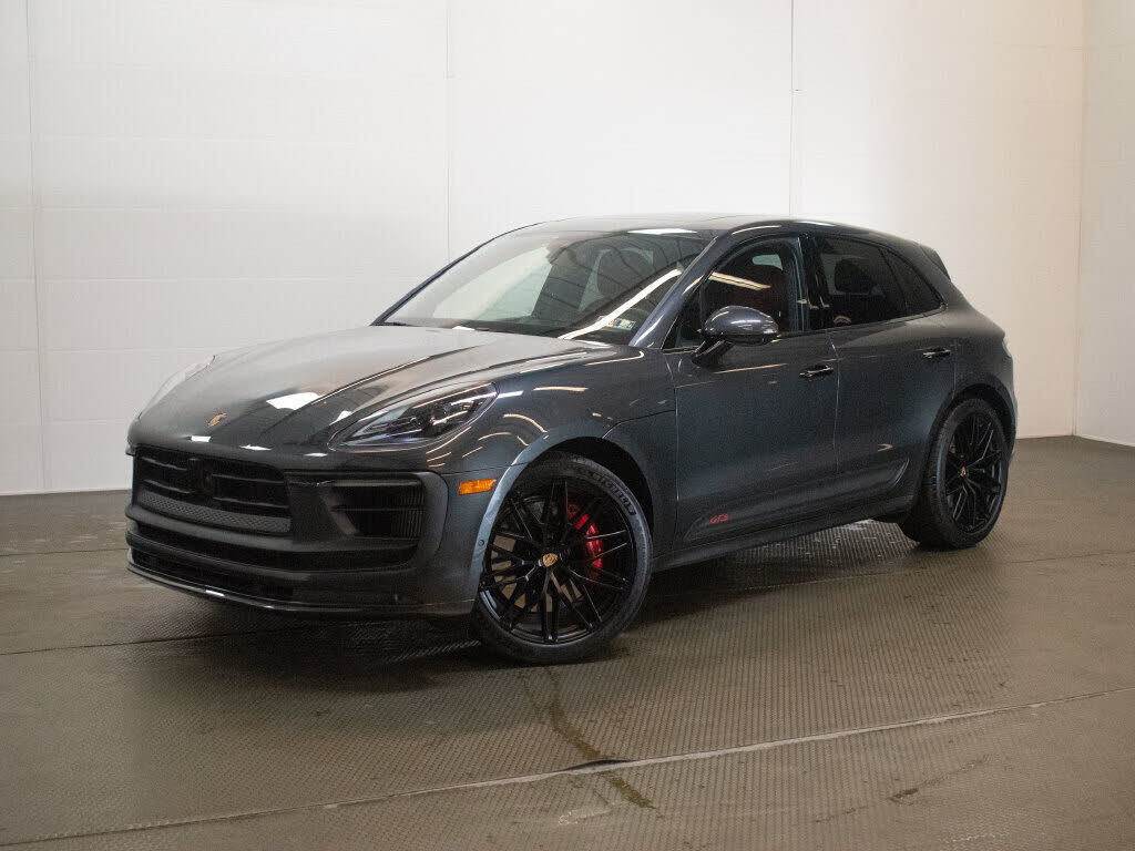 2023 PORSCHE Macan