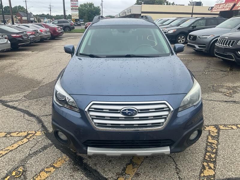 2015 SUBARU Outback