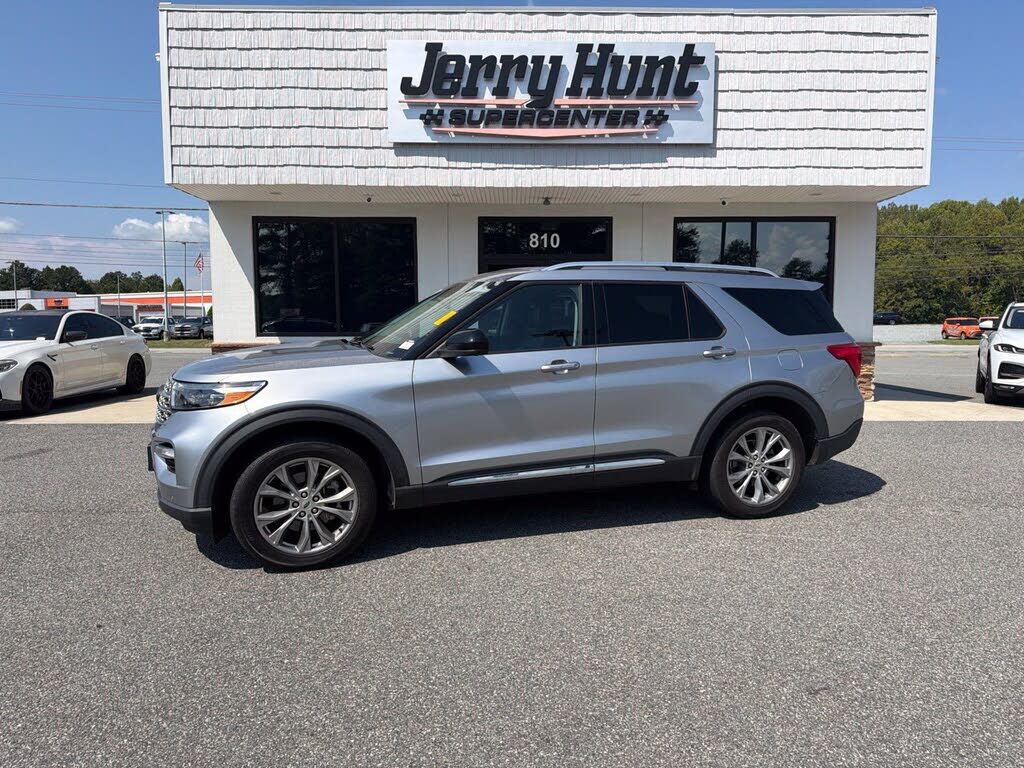 2022 FORD Explorer