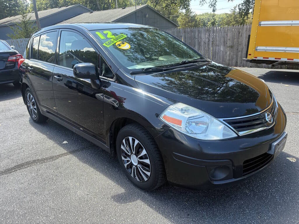 2012 NISSAN Versa