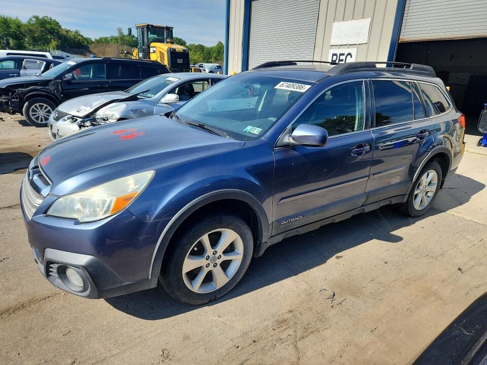 2013 SUBARU Outback