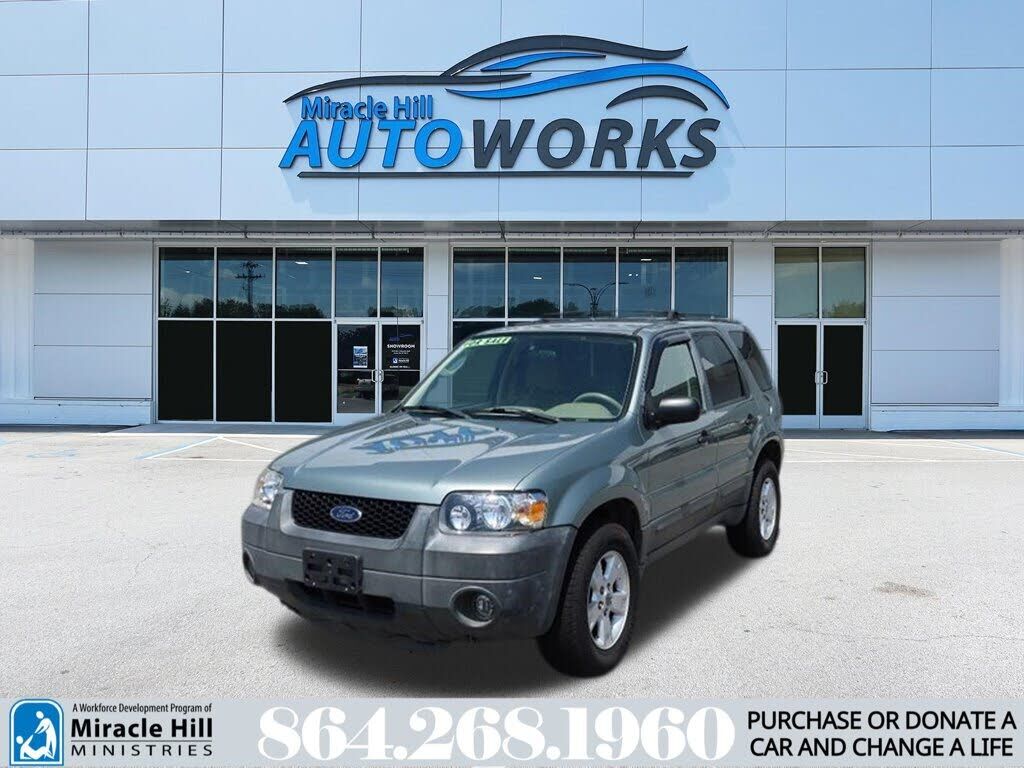 2005 FORD Escape