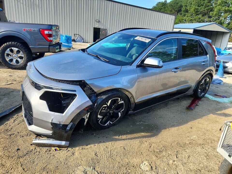 2023 KIA Niro